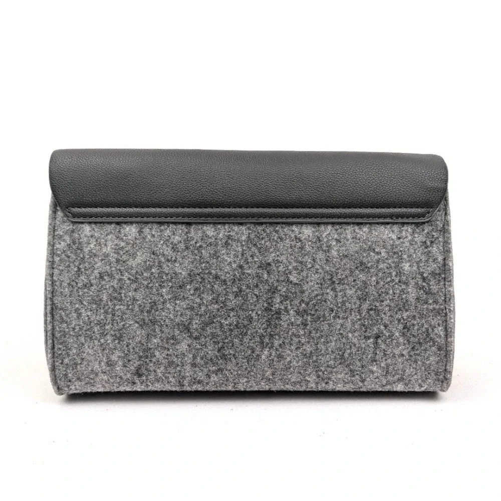 La Prairie Felt‎ and Faux Leather Cosmetic Clutch/Pouch Gray